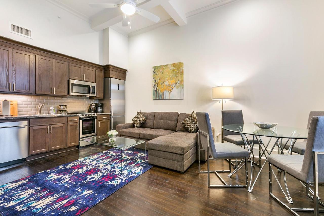 1 And 2 Bedroom Private Condos Steps Away From French Quarter New Orleans Exterior photo