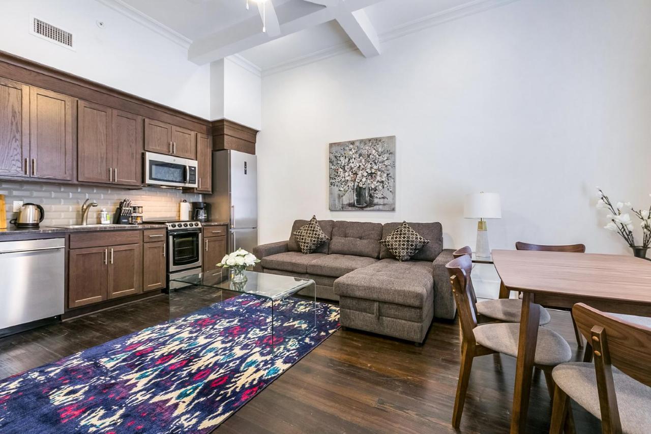 1 And 2 Bedroom Private Condos Steps Away From French Quarter New Orleans Exterior photo