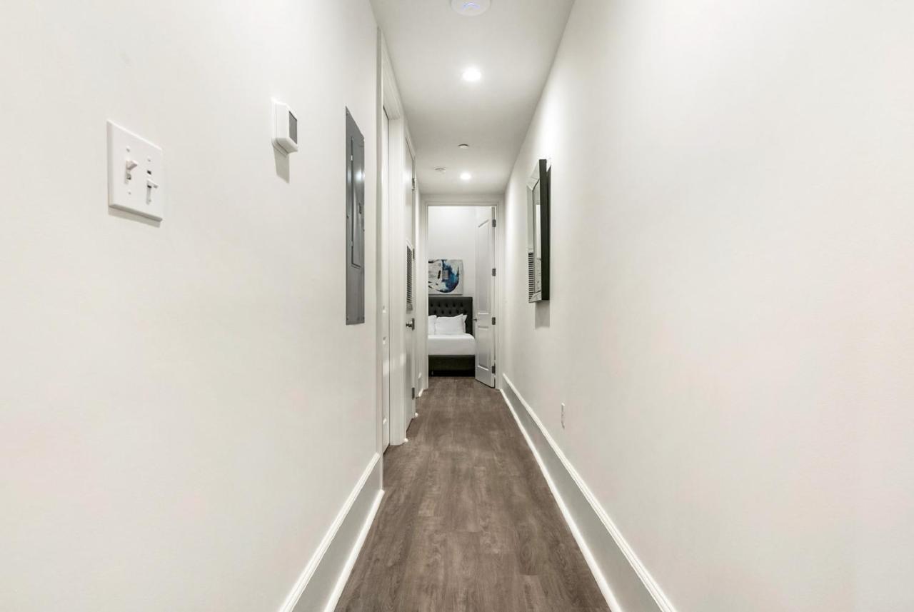 1 And 2 Bedroom Private Condos Steps Away From French Quarter New Orleans Exterior photo